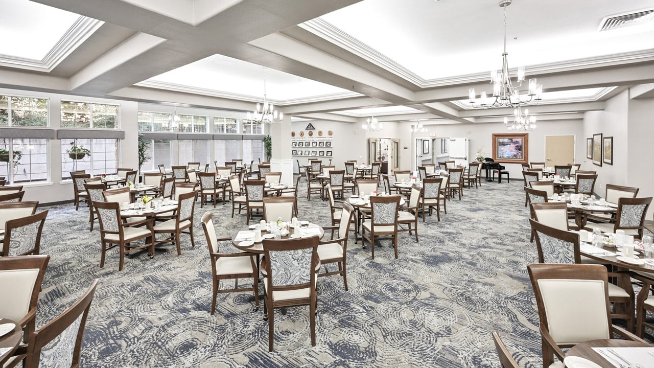 The dining room at Scholl Canyon Estates set for mealtime