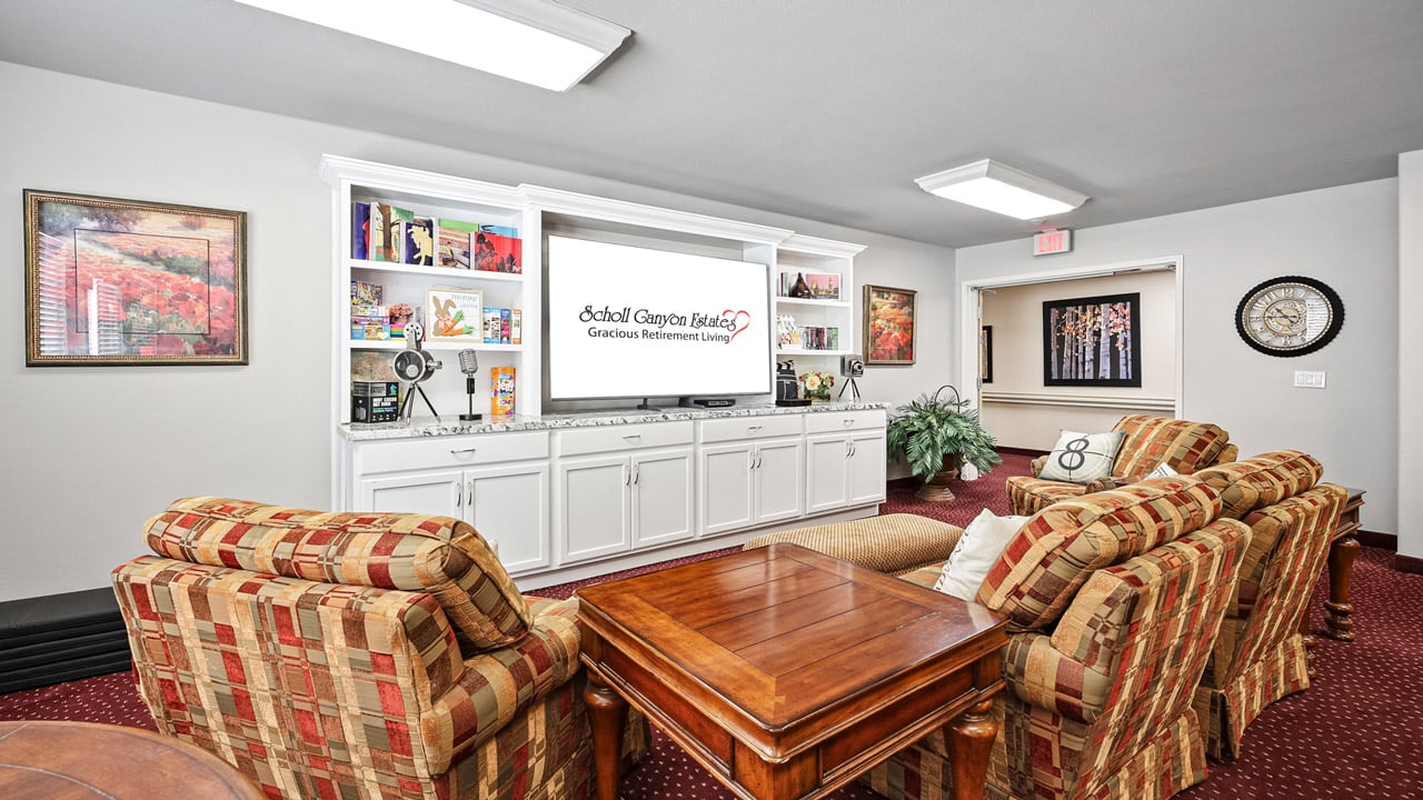 The TV lounge at Scholl Canyon Estates